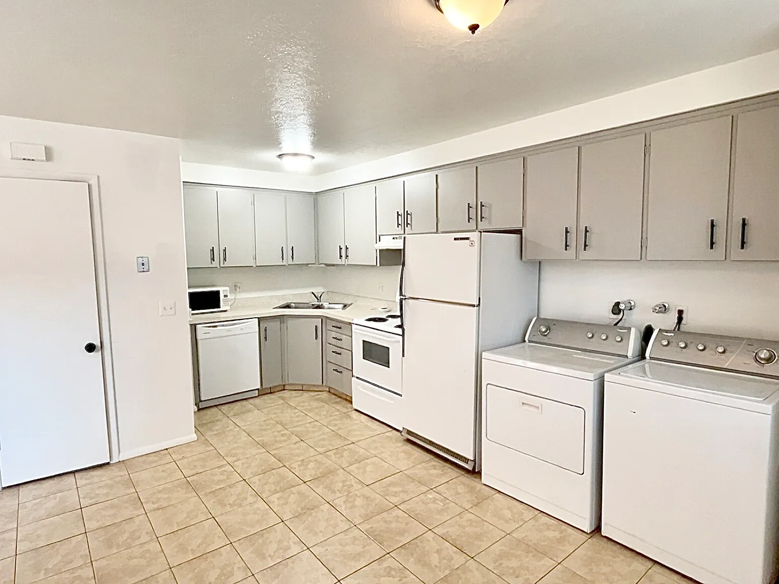Green Creek Apartments - 6 — Photo 3
