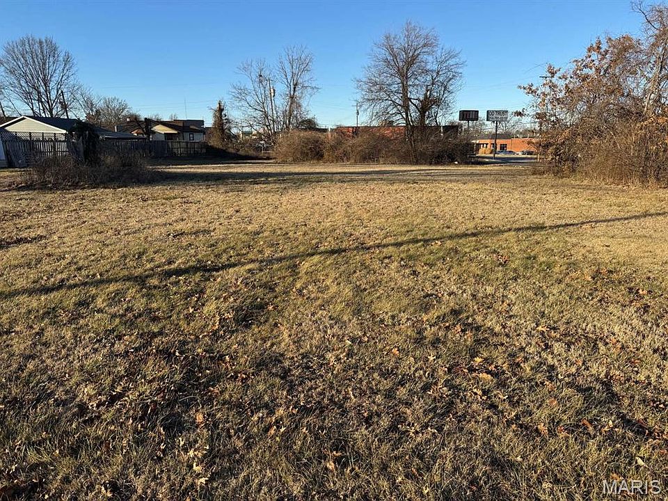 1st image of 12415 Court Dr