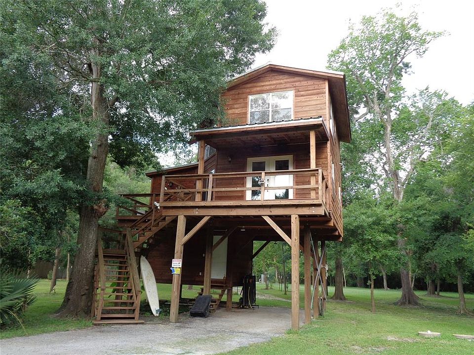 1st image of 840 Palomino Ln