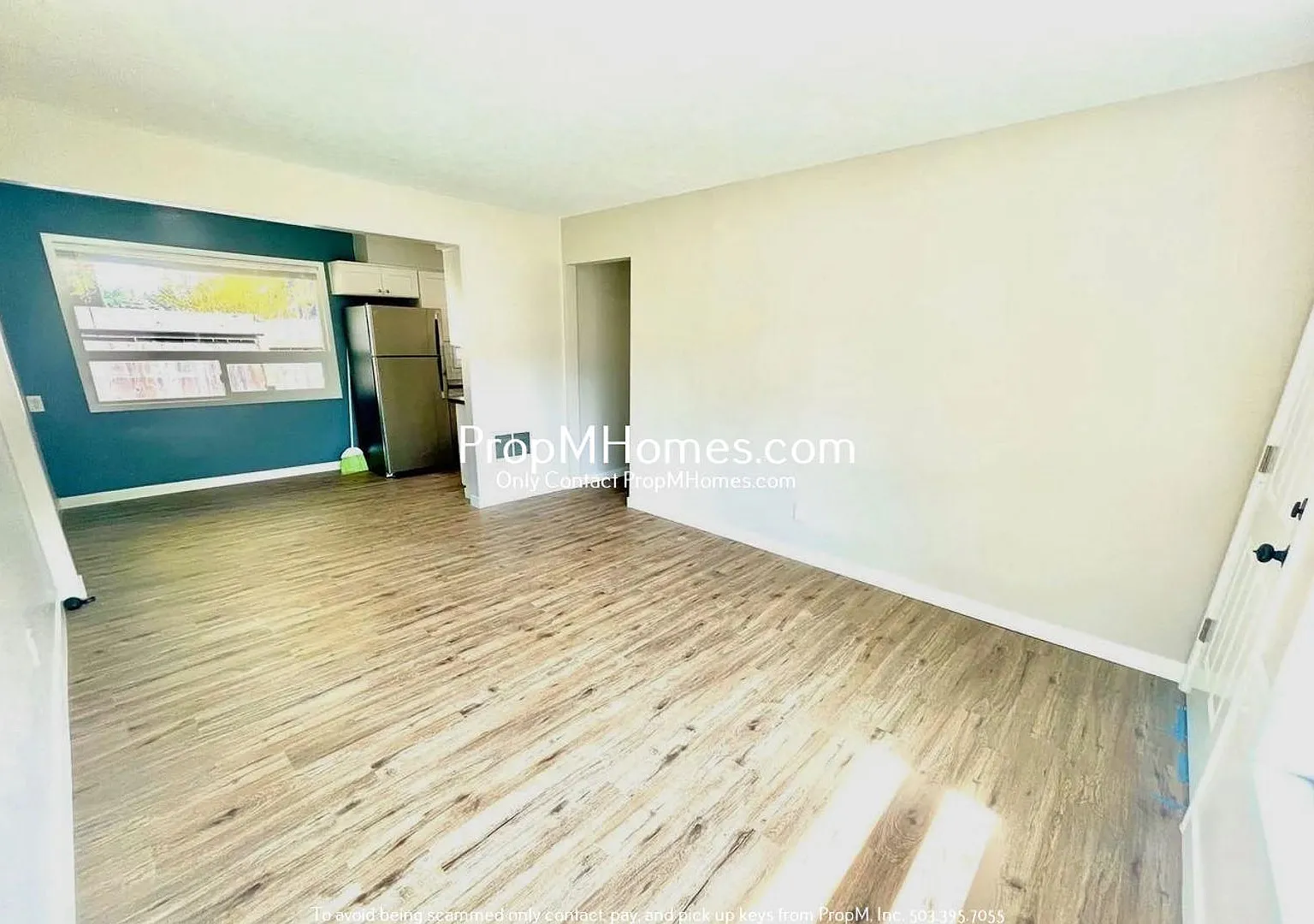 Updated One Bedroom Duplex in Montavilla! — Photo 3