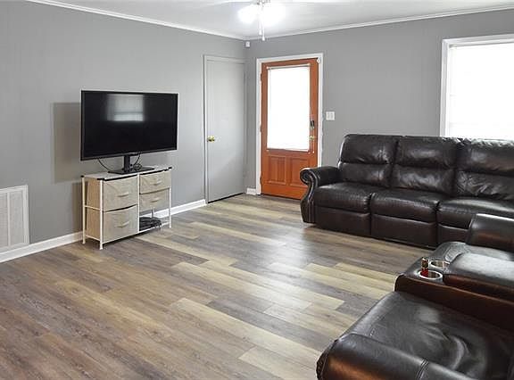 4th image of 1014 Norwood Dr