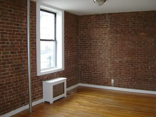 Rented by Goldfarb Properties | media 10