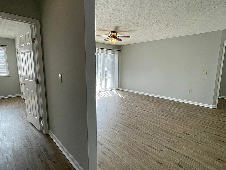 8314 Glenwillow Ln #101 — Photo 6