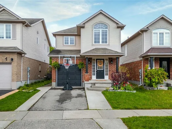 453 Beaumont Cres, Kitchener, ON N2A 0C4