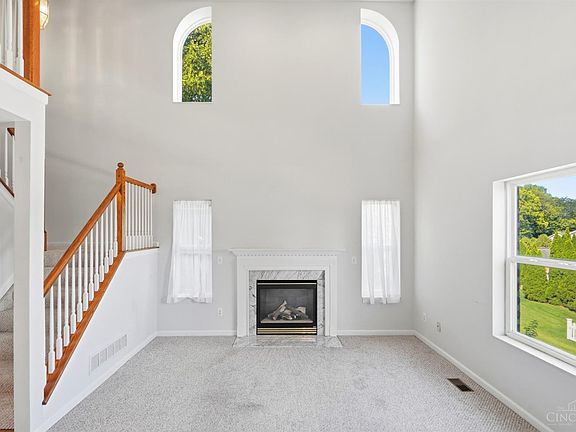 4th image of 9865 Seward Rd