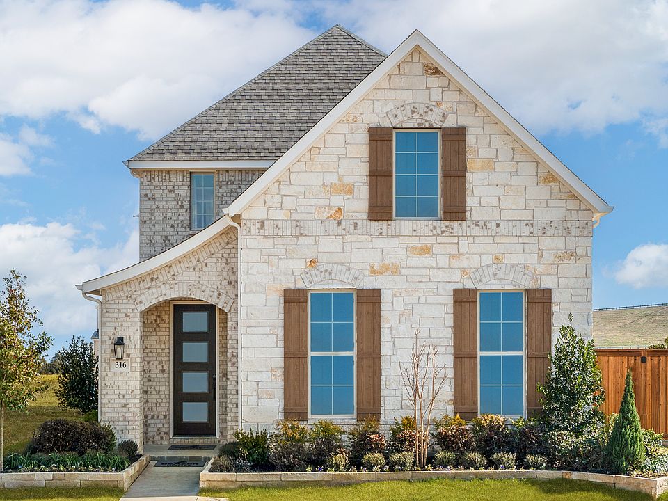Brenham French Country L Exterior