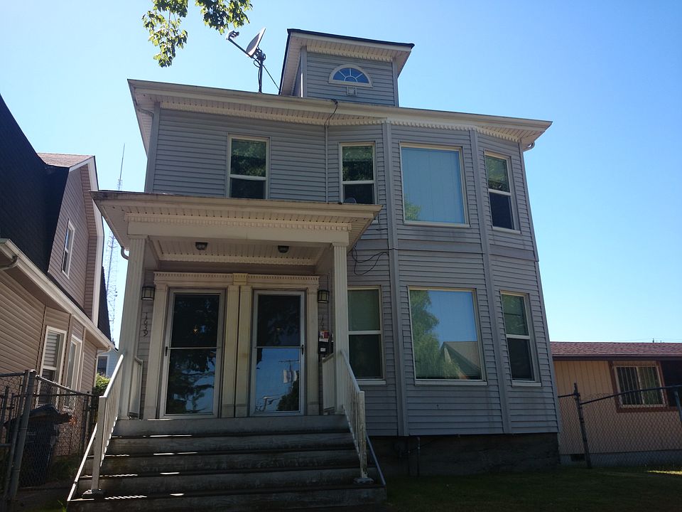 2nd image of 1639 23rd Ave