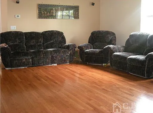 316 Ventnor Ct — Photo 8