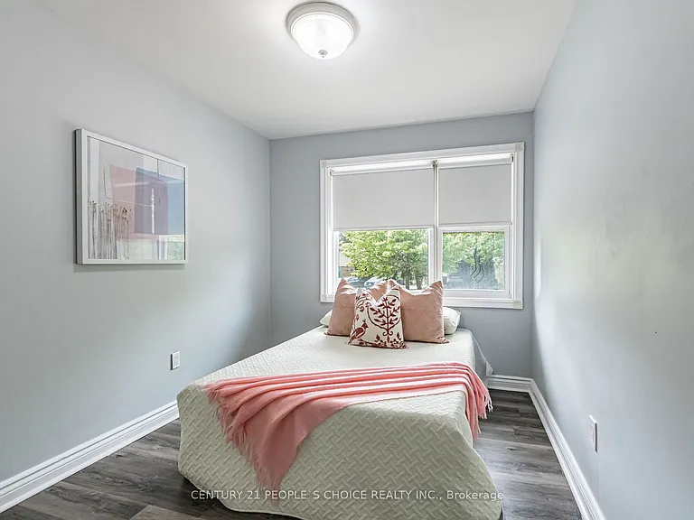 39 Meadowland Dr — Photo 17
