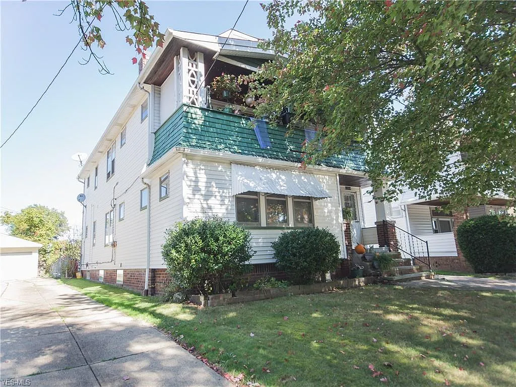 13514 Fairwood Rd photo 1