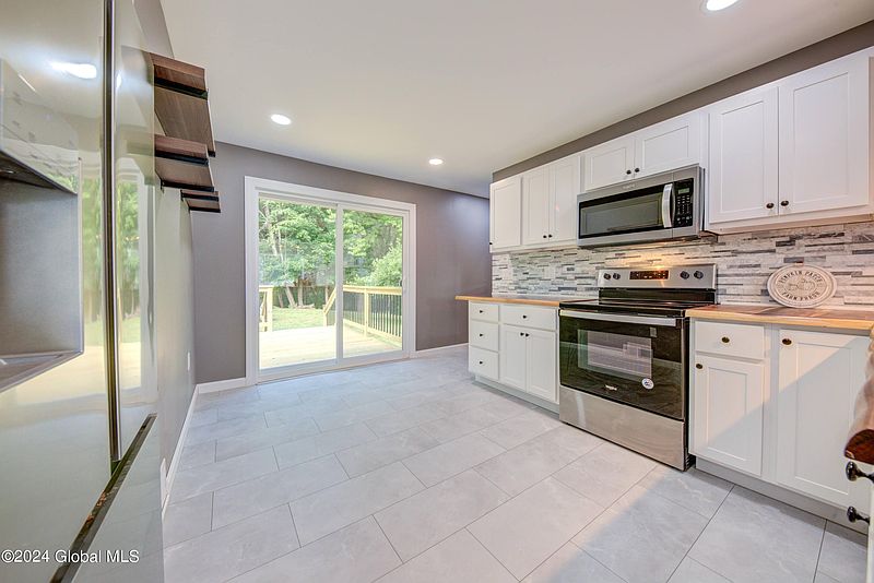 2nd image of 22 Bellevue Avenue
