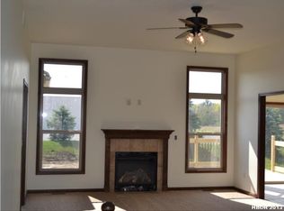 2341 Bluestone Dr, Findlay, OH 45840