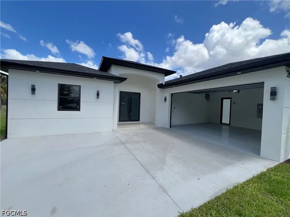 2657 2nd Ave SE, Naples, FL 34117
