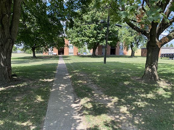 2nd image of 2600 London Groveport Rd APT 132