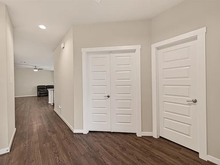 28419 Hazel Trl — Photo 6