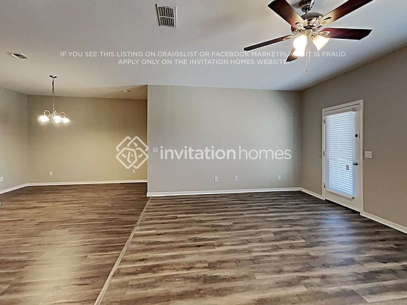 3rd image of 19589 W Badgett Ln