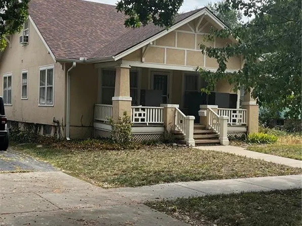 1123 S Hickory St, Ottawa, KS 66067