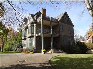251 Elwick St APT 1, Sewickley, PA
