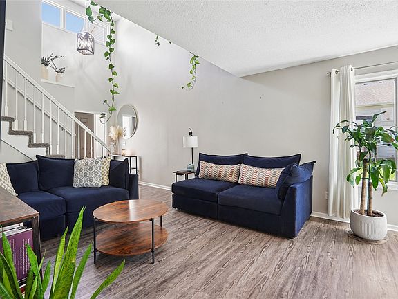 5th image of 2811 SE 22nd St Unit 820