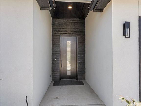 3rd image of 1214 N 71st Pl