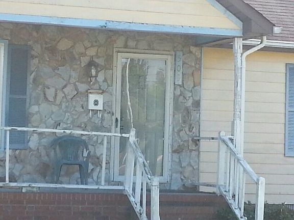 2nd image of 503 W Florida St