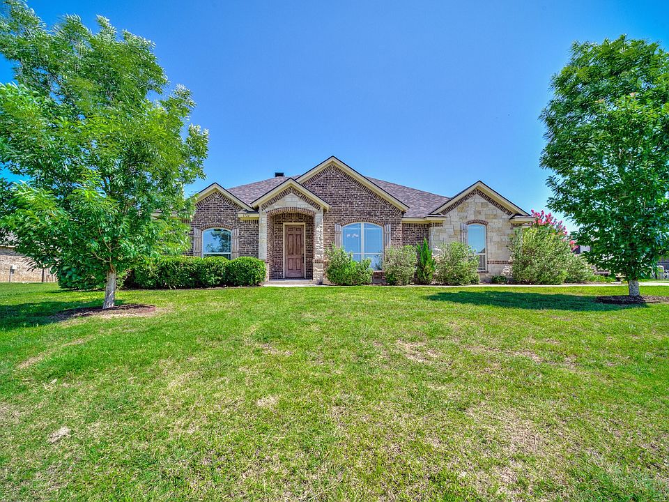 1st image of 1726 Rockview Dr