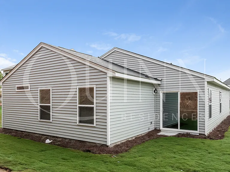 Tyger Pointe — Photo 25