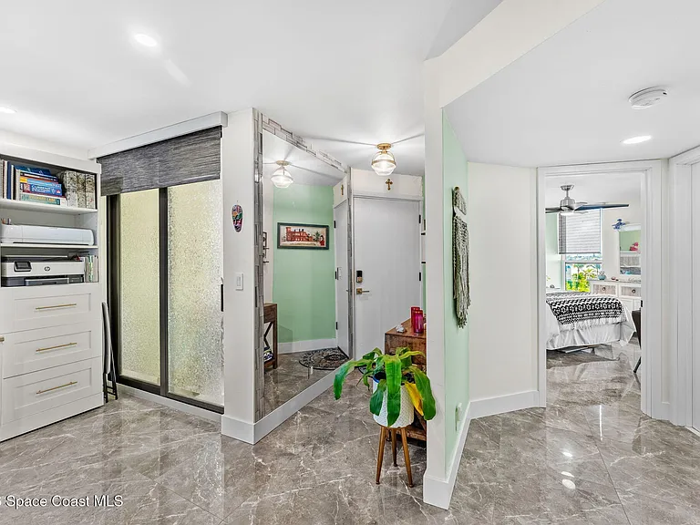 700 Wave Crest Ave #301 — Photo 9