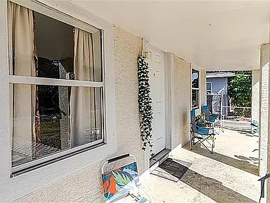 3rd image of 2006 Stuart St