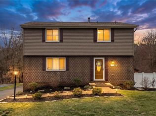 128 Darnley Dr, Coraopolis, PA 15108