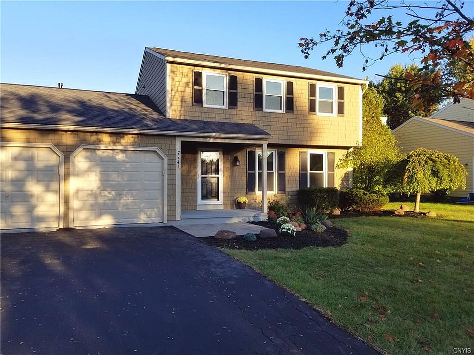 1st image of 7743 Bainbridge Dr