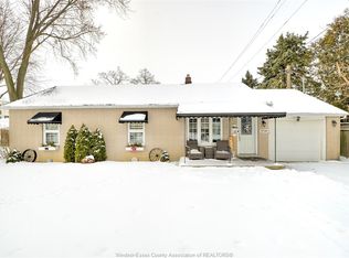 354 King St, Amherstburg, ON N9V 2E2