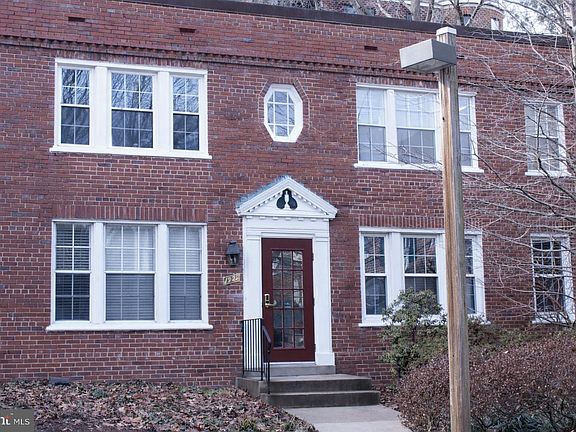 2nd image of 1922 N Rhodes St APT 78