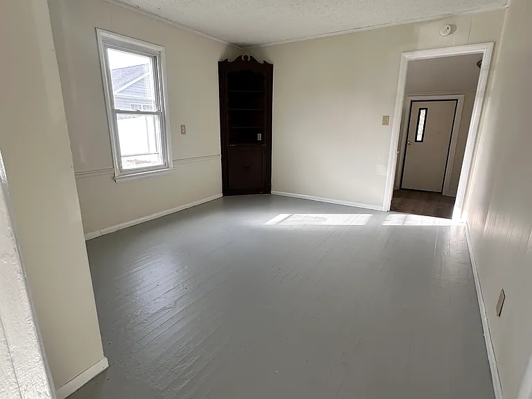 312 Grant St — Photo 5