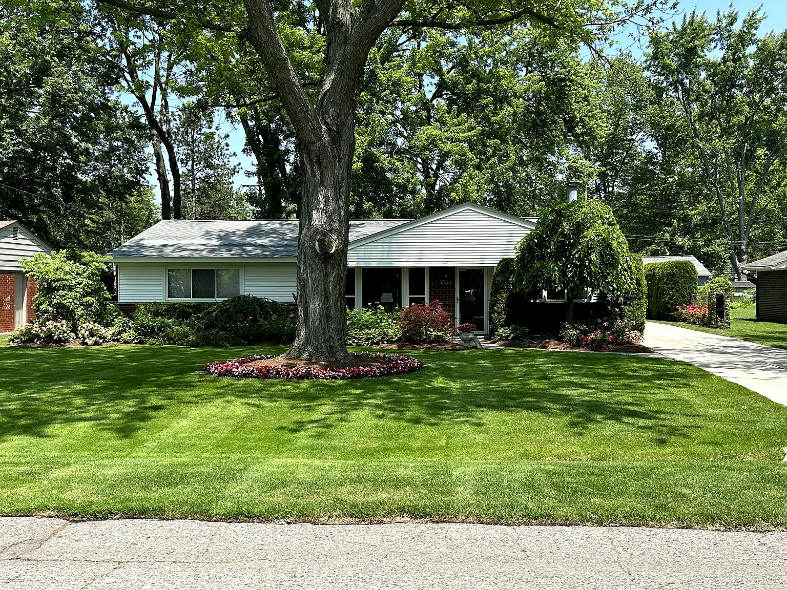 2522 Depew Dr photo 1