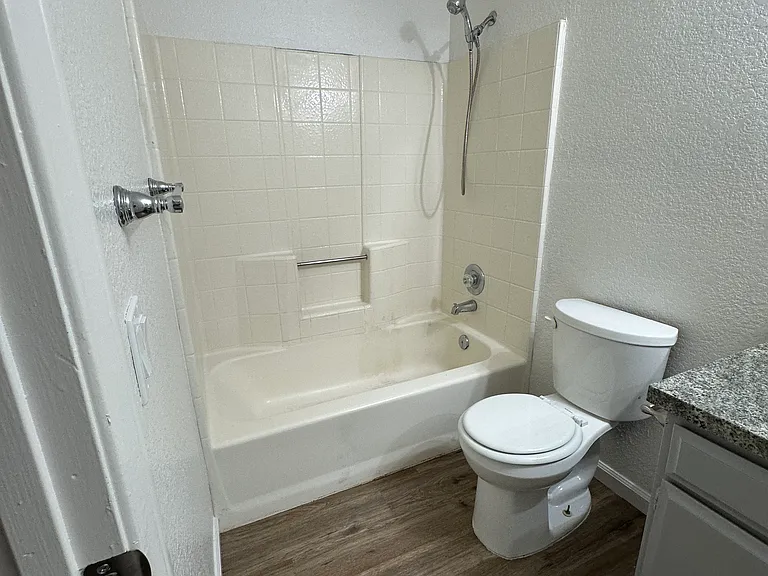 2798 N Junipero Ave #4 — Photo 14