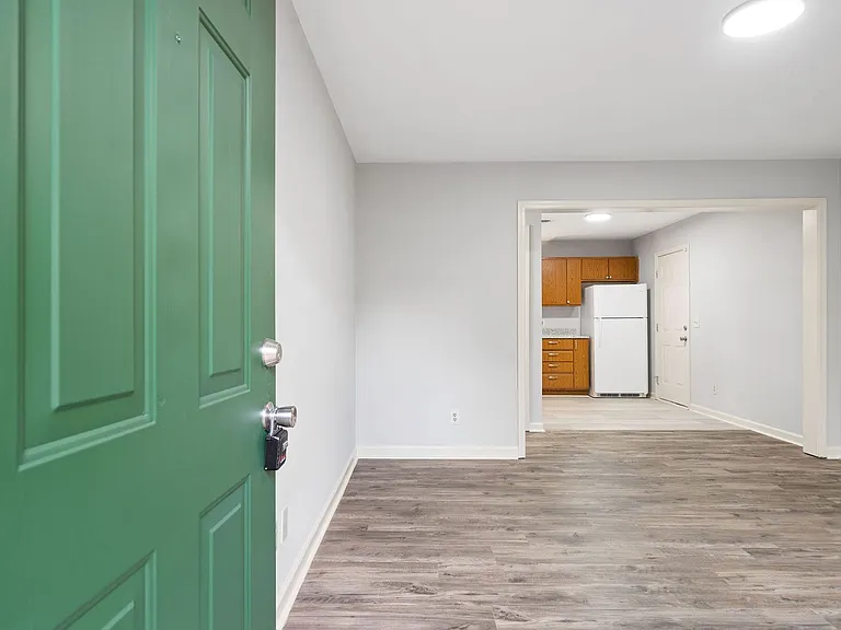 Park Ln - 221 — Photo 2