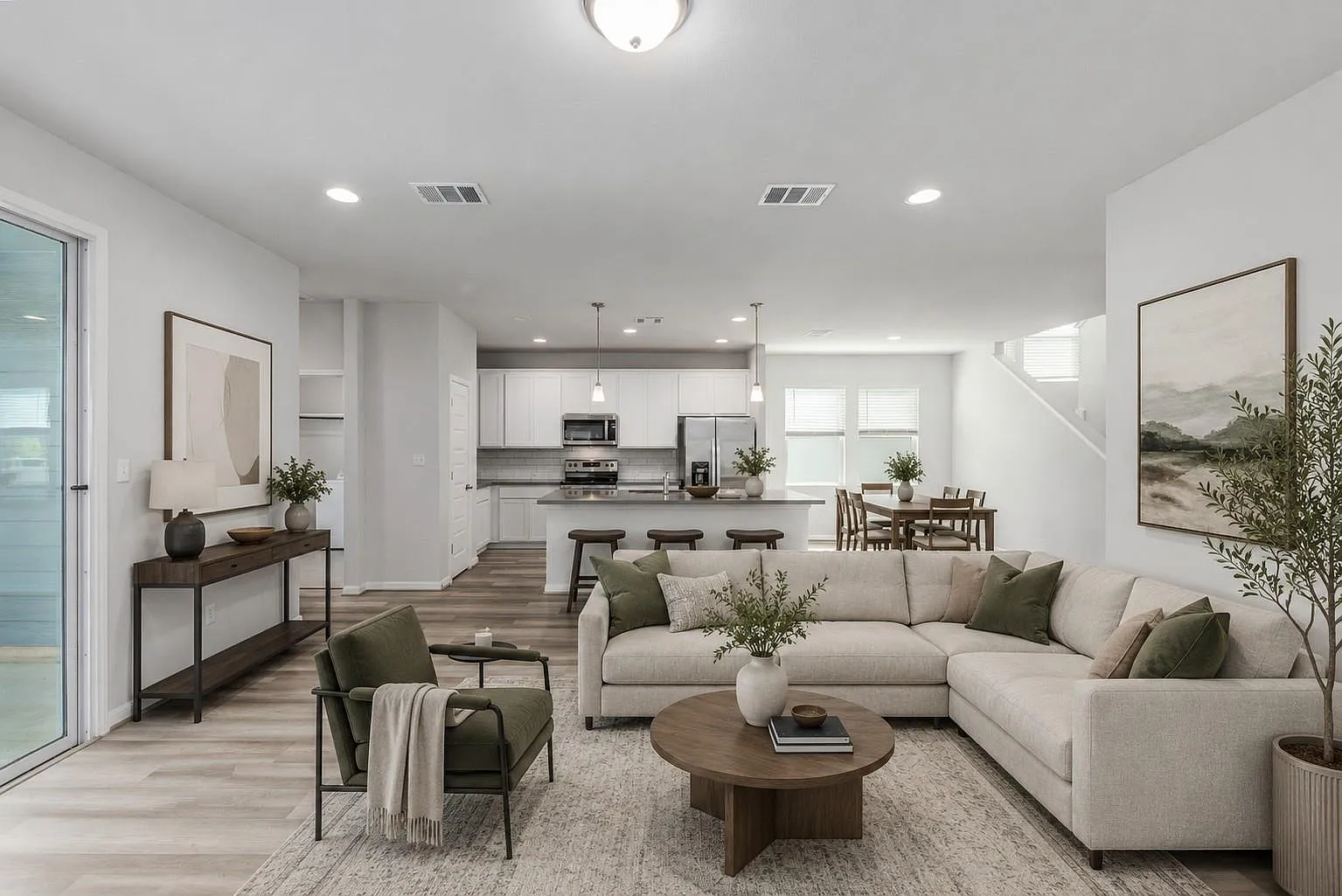 3 bed, 2.5 bath, 2222 sqft, $2,200 — Photo 1