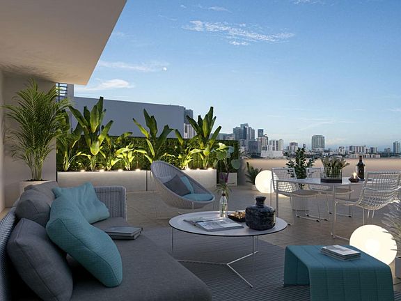4th image of 698 W Flagler St #203