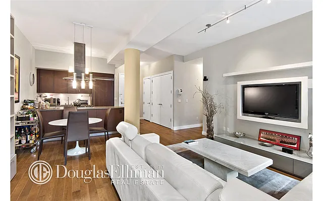 Rented by Douglas Elliman | media 29