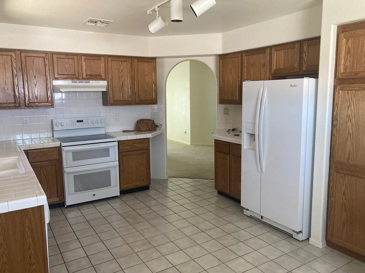 Fig Leaf Pl, Palm Gardens — Photo 4