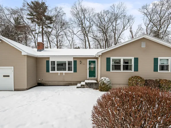 28 Chestnut Drive, Suffield, CT 06093