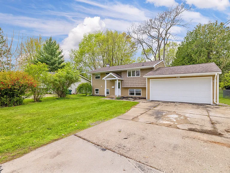 11166 Riverview Dr — Photo 60