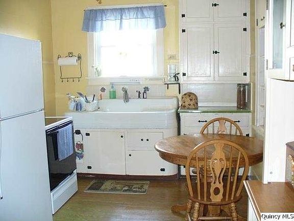 Home for Sale in Quincy, IL $64,900