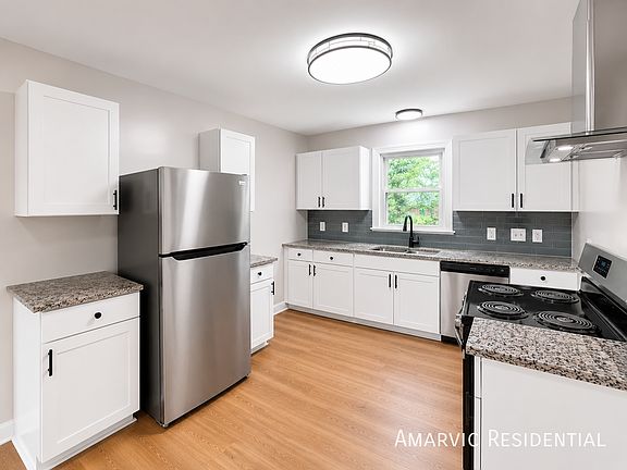 2nd image of 807 Cameron Dr