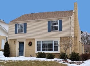 10343 W Park Ridge Ave, Wauwatosa, WI 53222