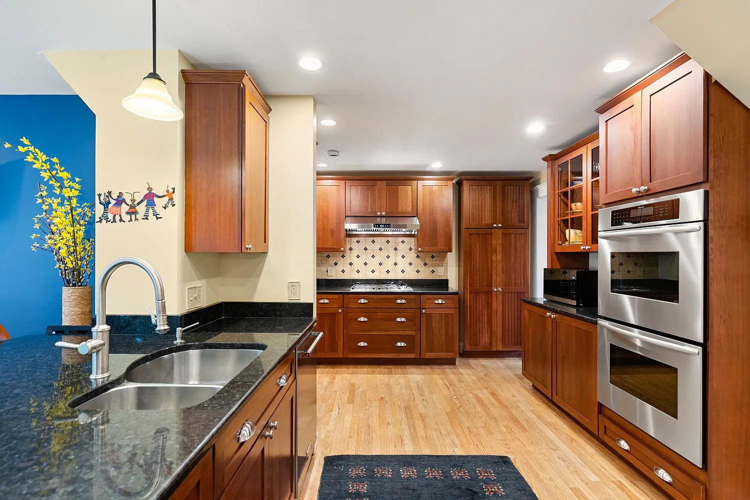 5 bed, 3150 sqft, $6,000 — Photo 4