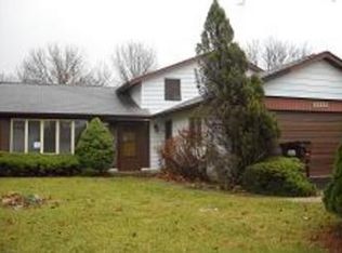 22235 Hillside Dr, Richton Park, IL 60471