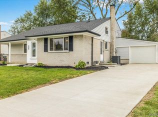 32345 Washington St, Livonia, MI 48150