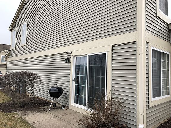 3rd image of 39093 N Aberdeen Ln
